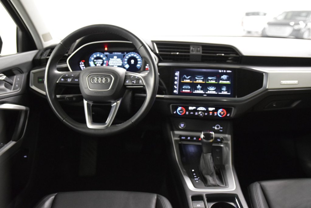 2024 Audi Q3 45 KOMFORT QUATTRO TOIT PANO|CARPLAY|CAMERA in Laval, Quebec - 16 - w1024h768px