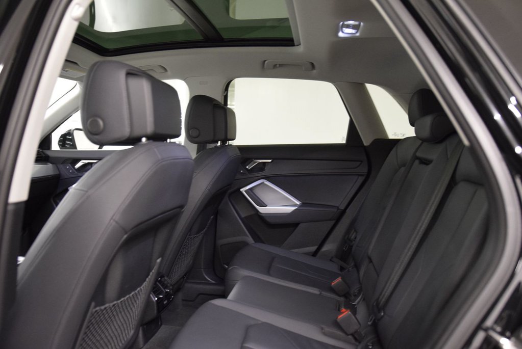 2024 Audi Q3 45 KOMFORT QUATTRO TOIT PANO|CARPLAY|CAMERA in Laval, Quebec - 14 - w1024h768px