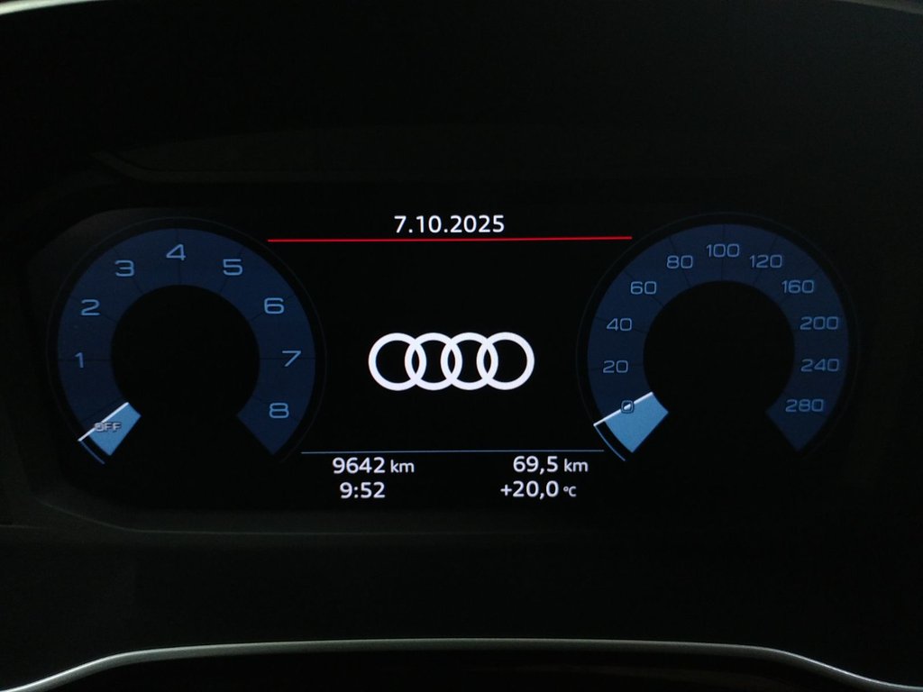 2025 Audi Q3 45 KOMFORT QUATTRO TOIT PANO|VOLANT CHAUFFANT in Laval, Quebec - 13 - w1024h768px