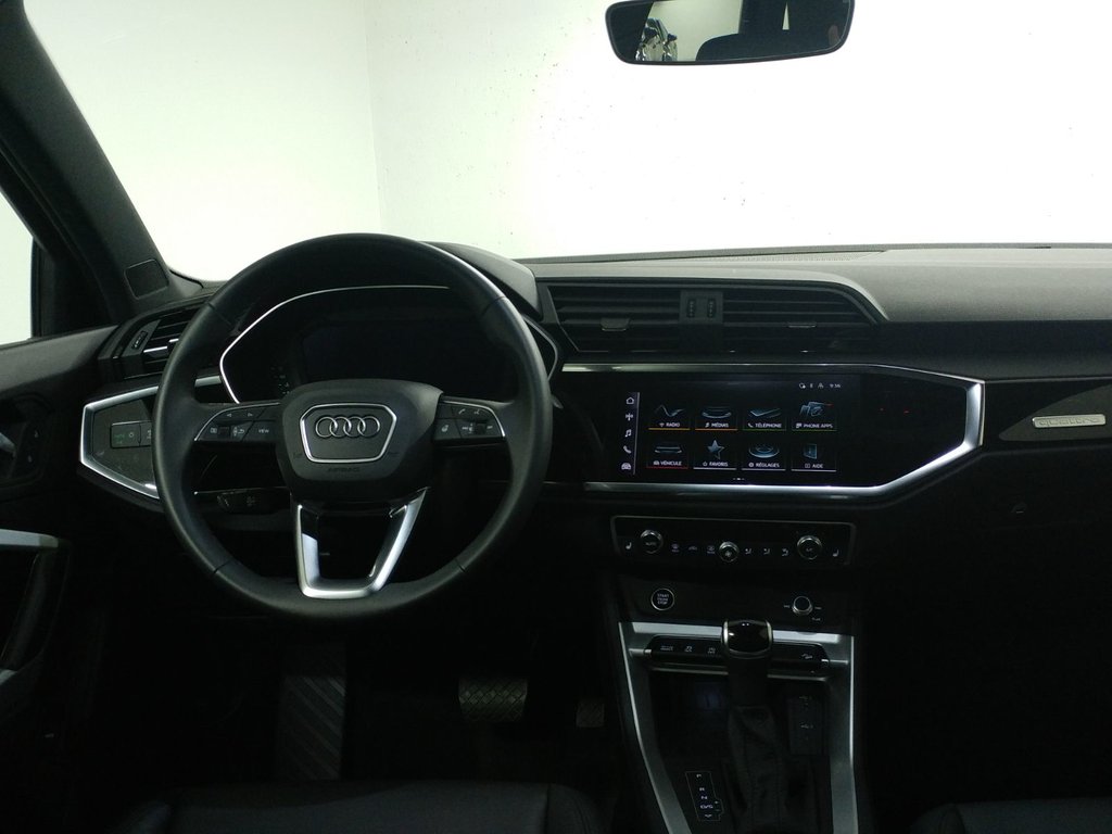 2025 Audi Q3 KOMFORT QUATTRO VORSPRUNG TOIT|CARPLAY|ANGLE MORT in Laval, Quebec - 10 - w1024h768px
