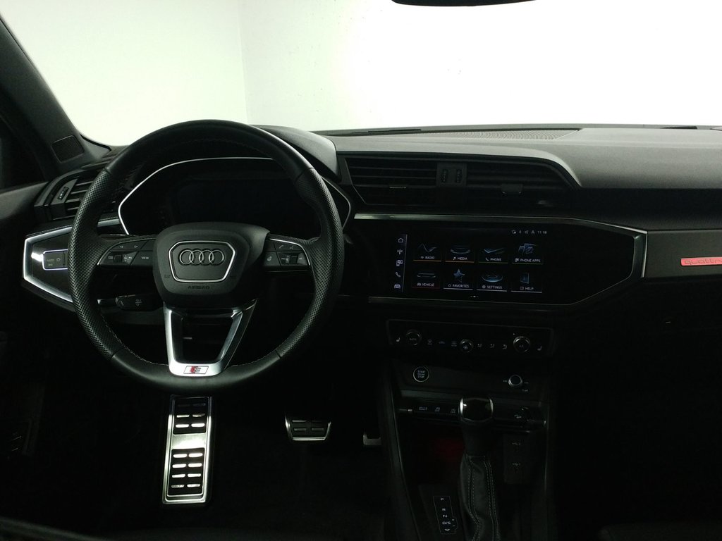 Audi Q3 PROGRESSIV QUATTRO S-LINE BLACK OPTICS TOIT PANO 2025 à Laval, Québec - 10 - w1024h768px