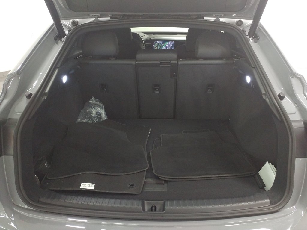2024 Audi Q4 e-tron Sportback 50 E-TRON BLACK OPTICS | TOIT | CARPLAY | CAMERA in Laval, Quebec - 8 - w1024h768px