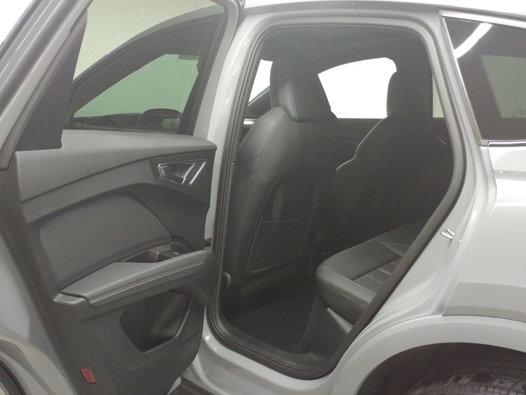 2024 Audi Q4 e-tron Sportback 50 E-TRON BLACK OPTICS | TOIT | CARPLAY | CAMERA in Laval, Quebec - 9 - w1024h768px