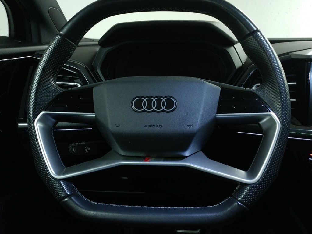 2022 Audi Q4 e-tron 50 PROGRESSIV QUATTRO TOIT|ANGLE MORT|CARPLAY|20PO in Laval, Quebec - 17 - w1024h768px
