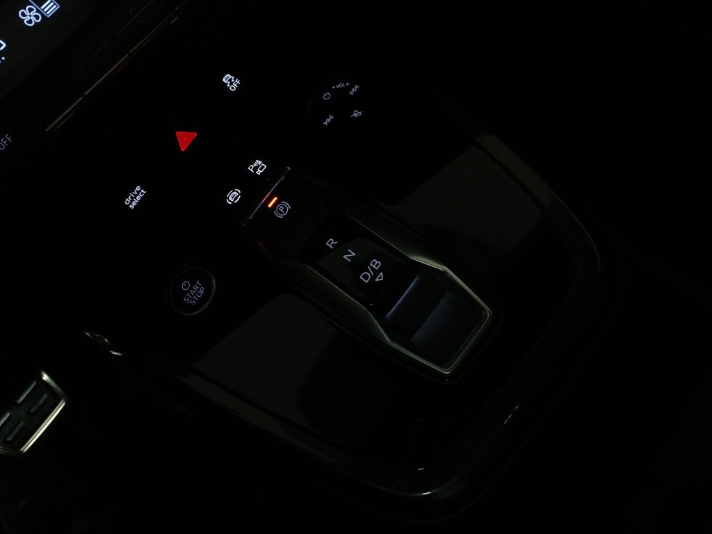 Audi Q4 e-tron TECHNIK S-LINE BLACK PACK|TECH PACK|PREMIUM PACK 2023 à Laval, Québec - 16 - w1024h768px