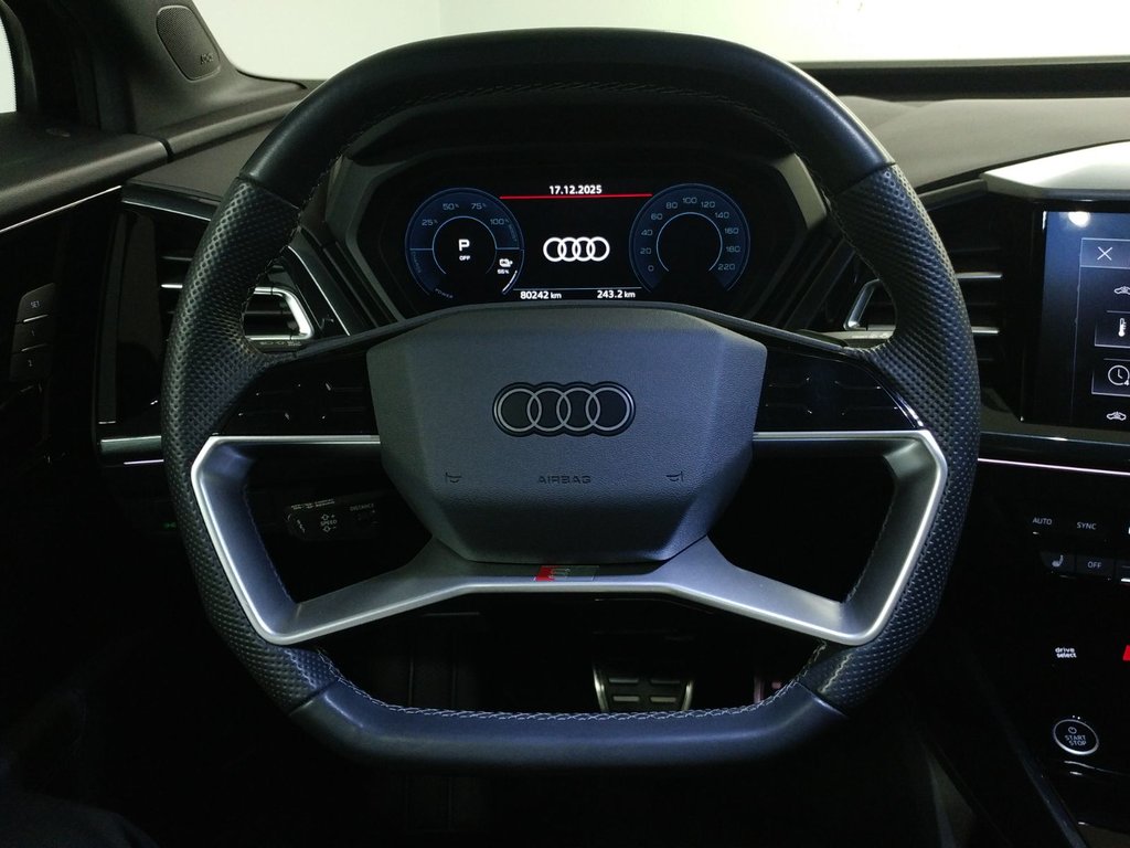 Audi Q4 e-tron TECHNIK S-LINE BLACK PACK|TECH PACK|PREMIUM PACK 2023 à Laval, Québec - 17 - w1024h768px
