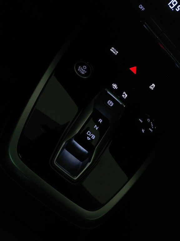 Audi Q4 e-tron 55 QUATTRO TOIT PANO ANGLE MORT|CARPLAY|CAMERA 2024 à Laval, Québec - 16 - w1024h768px