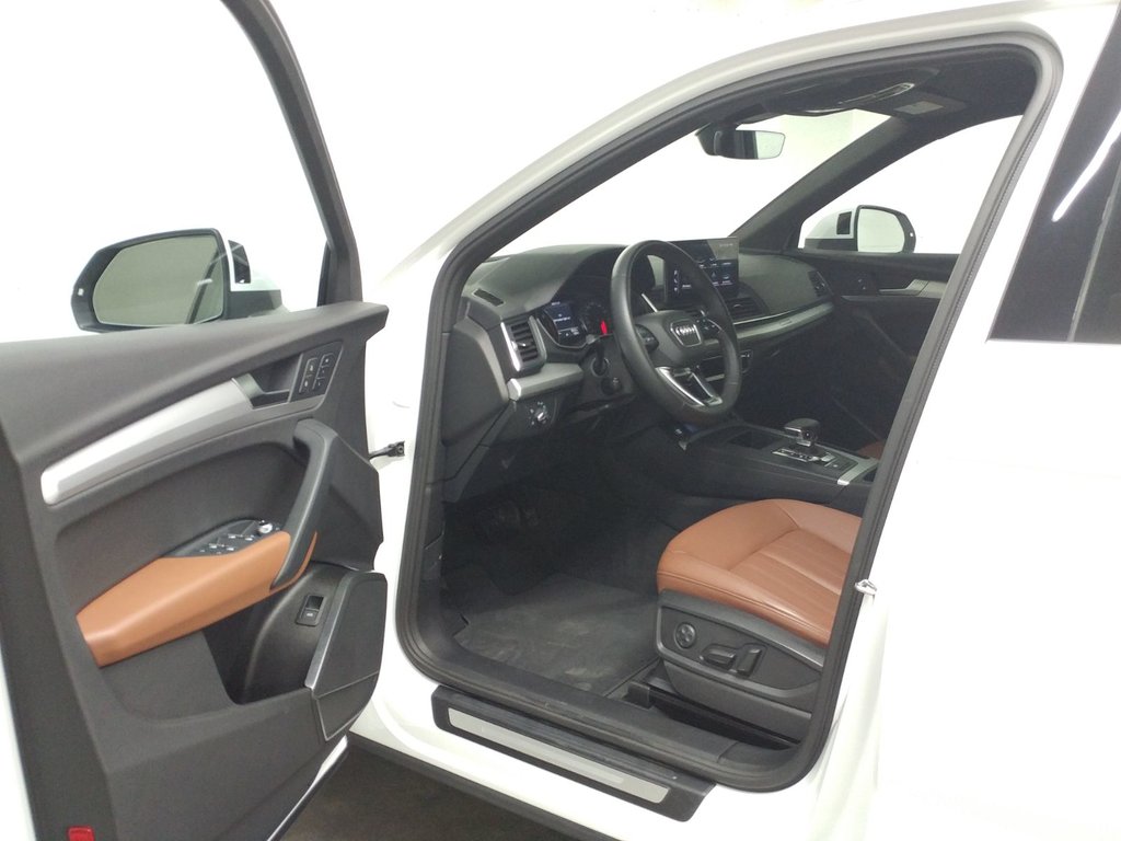2022 Audi Q5 45 KOMFORT QUATTRO ANGLE MORT|CRAPLAY|CAMERA in Laval, Quebec - 12 - w1024h768px