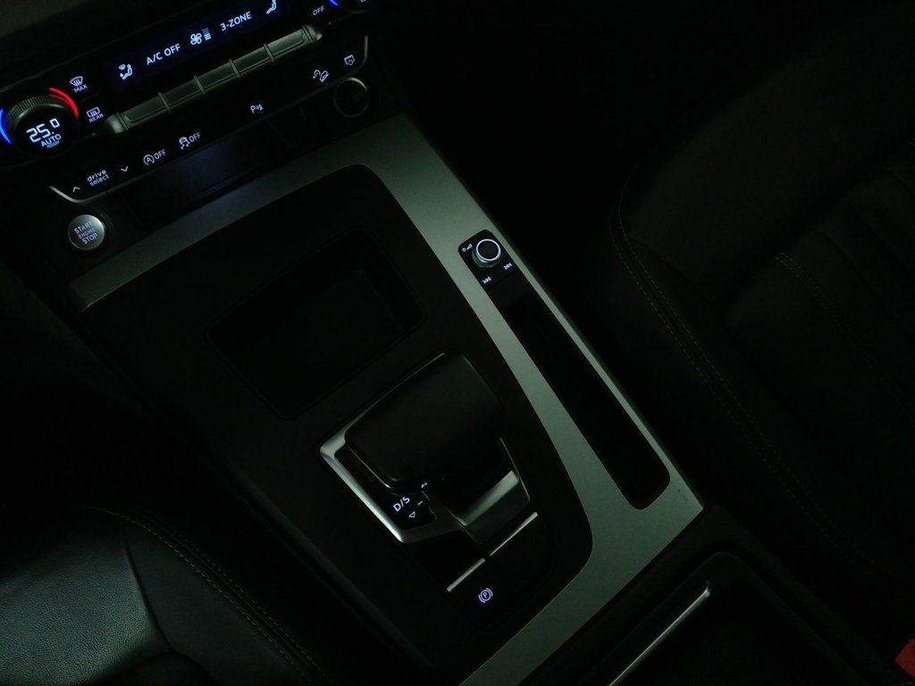 Audi Q5 45 KOMFORT QUATTRO GR COMMODITÉ ANGLE MORT|CARPLAY 2022 à Laval, Québec - 16 - w1024h768px