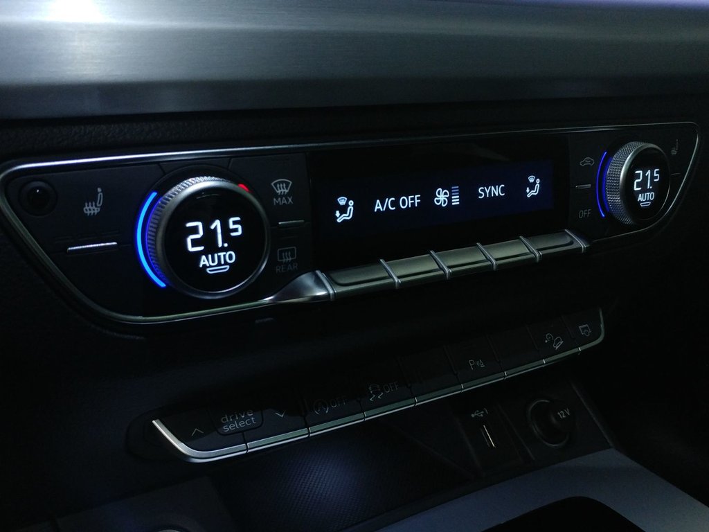 2023 Audi Q5 PROGRESSIV S-LINE BLACK PACK TOIT|NAVI|CARPLAY in Laval, Quebec - 14 - w1024h768px