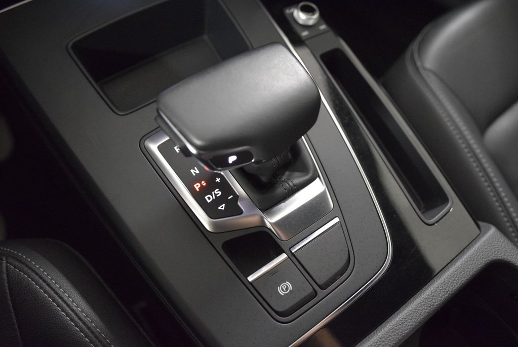 Audi Q5 45 KOMFORT VORPSUNG BLACK OPTIC|ANGLE MORT|CARPLAY 2023 à Laval, Québec - 19 - w1024h768px