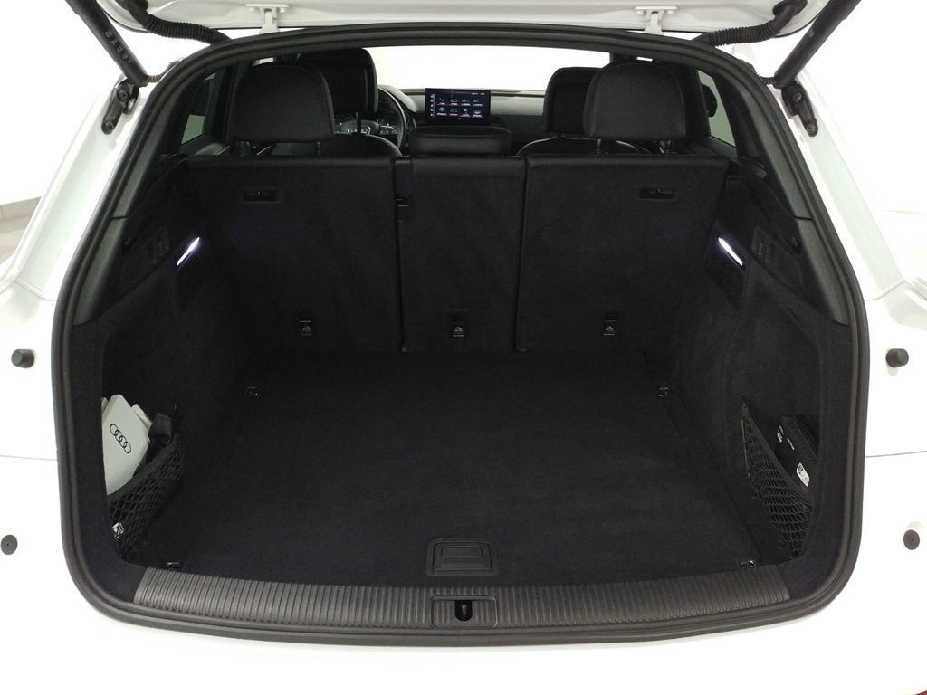 2025 Audi Q5 KOMFORT QUATTRO VORSPRUNG ENSEMBLE COMMODITÉS in Laval, Quebec - 8 - w1024h768px