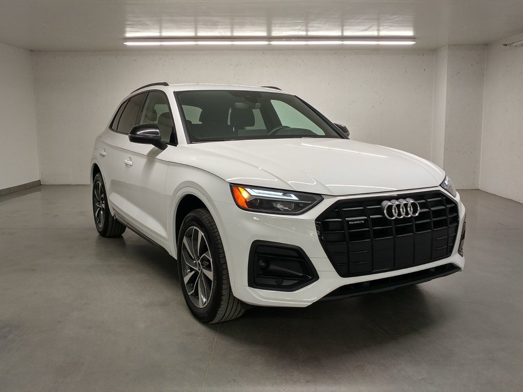 2025 Audi Q5 KOMFORT QUATTRO VORSPRUNG ENSEMBLE COMMODITÉS in Laval, Quebec - 1 - w1024h768px