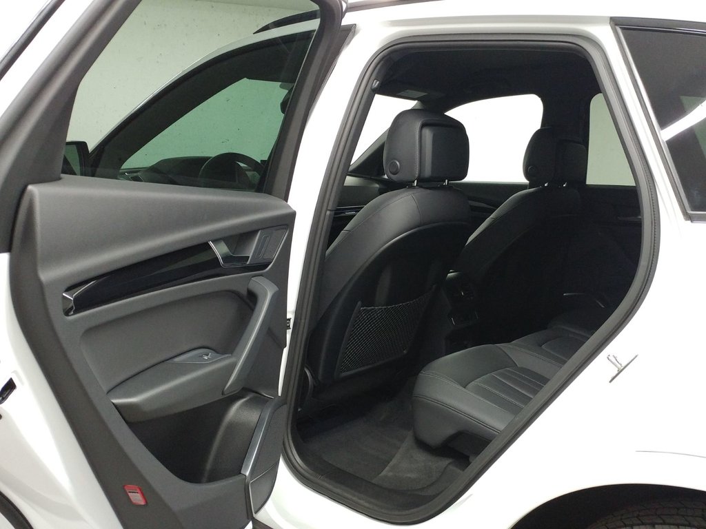 2025 Audi Q5 KOMFORT QUATTRO VORSPRUNG ENSEMBLE COMMODITÉS in Laval, Quebec - 9 - w1024h768px