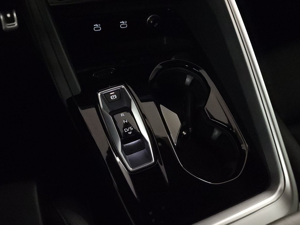 Audi Q5 2.0 TFSI S-LINE BLACK OPTIC|TOIT PANO|ANGLE MORT 2025 à Laval, Québec - 16 - w1024h768px