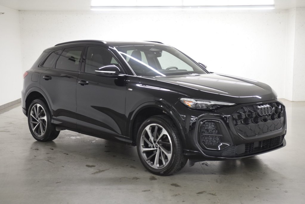 2025 Audi Q5 TECHNIK S-LINE BLACK OPTIC|TOIT|ANGLE MORT|CARPLAY in Laval, Quebec - 1 - w1024h768px
