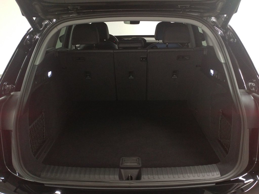 Audi Q6 e-tron QUATTRO BLACK OPTICS|TOIT PANO|NAVI|CARPLAY|CAMERA 2025 à Laval, Québec - 8 - w1024h768px