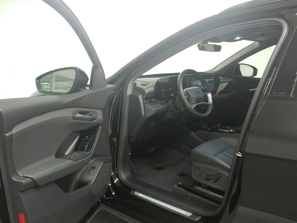 Audi Q6 e-tron QUATTRO BLACK OPTICS|TOIT PANO|NAVI|CARPLAY|CAMERA 2025 à Laval, Québec - 12 - w1024h768px