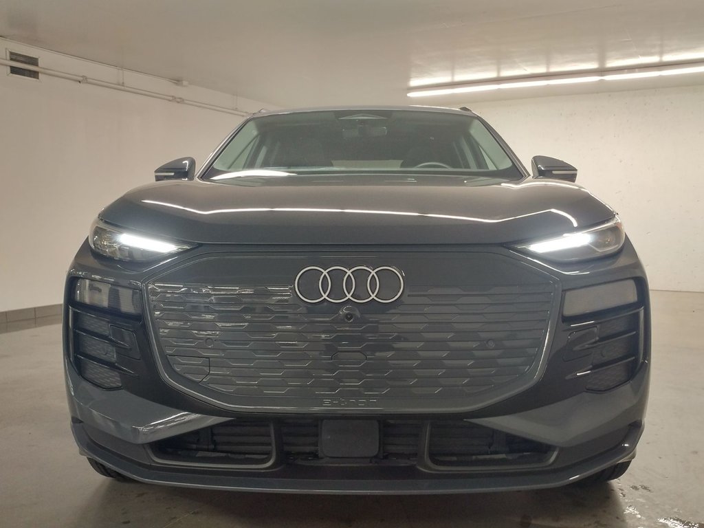 2025 Audi Q6 e-tron QUATTRO ENSEMBLE COMMODTÉ TOIT PANO|ANGLE MORT in Laval, Quebec - 2 - w1024h768px