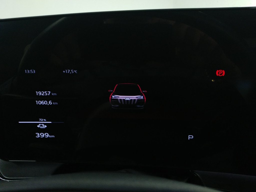 2025 Audi Q6 e-tron QUATTRO ENSEMBLE COMMODTÉ TOIT PANO|ANGLE MORT in Laval, Quebec - 12 - w1024h768px