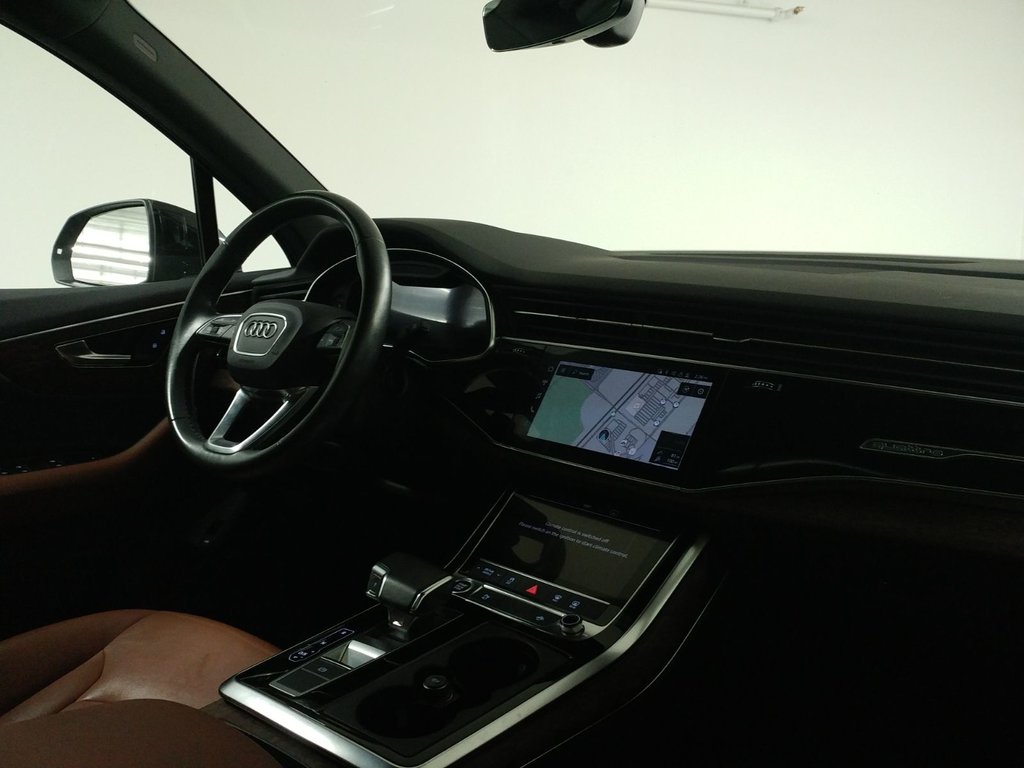 2021 Audi Q7 55 TFSI KOMFORT QUATTRO TOIT PANO| CARPLAY|HITCH in Laval, Quebec - 7 - w1024h768px