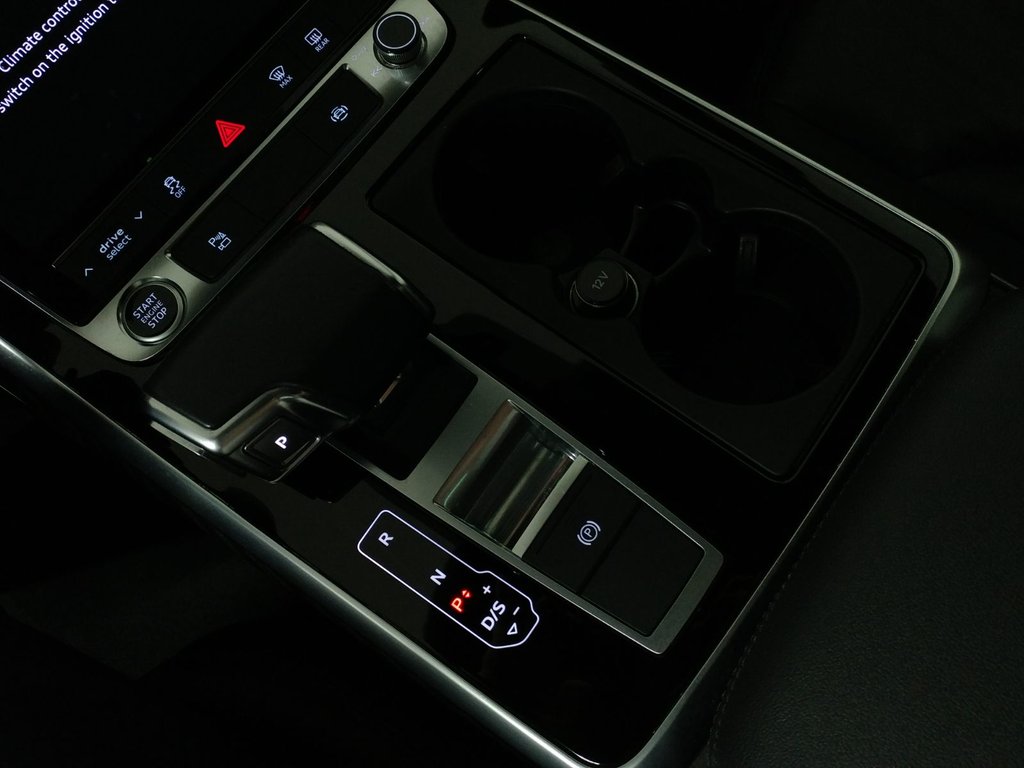 Audi Q7 55 KOMFORT QUATTRO TOIT PANO|HITCH|CARPLAY|CAMERA 2021 à Laval, Québec - 16 - w1024h768px