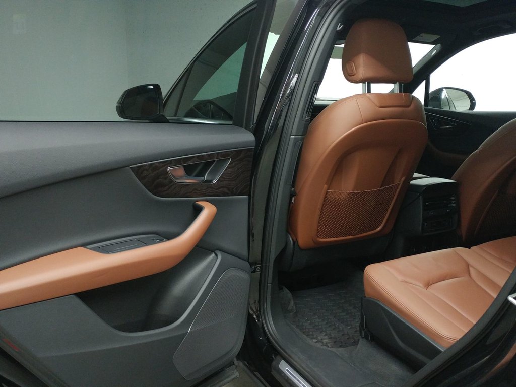 2022 Audi Q7 55 TFSI KOMFORT QUATTRO TOIT|ANGLE MORT|CARPLAY in Laval, Quebec - 9 - w1024h768px