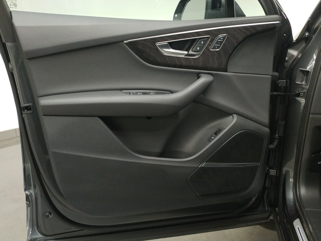 Audi Q7 55 TFSI QUATTRO VORSPRUNG | TOIT PANO |B&O|CARPLAY 2025 à Laval, Québec - 11 - w1024h768px