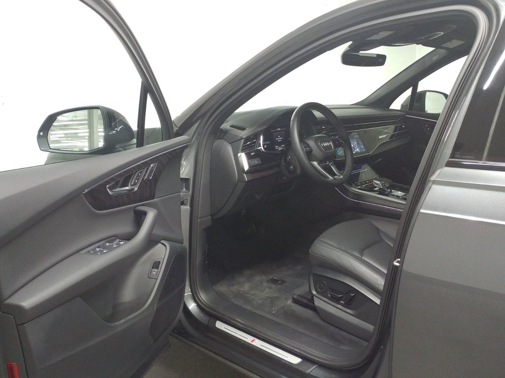 Audi Q7 55 TFSI QUATTRO VORSPRUNG | TOIT PANO |B&O|CARPLAY 2025 à Laval, Québec - 12 - w1024h768px