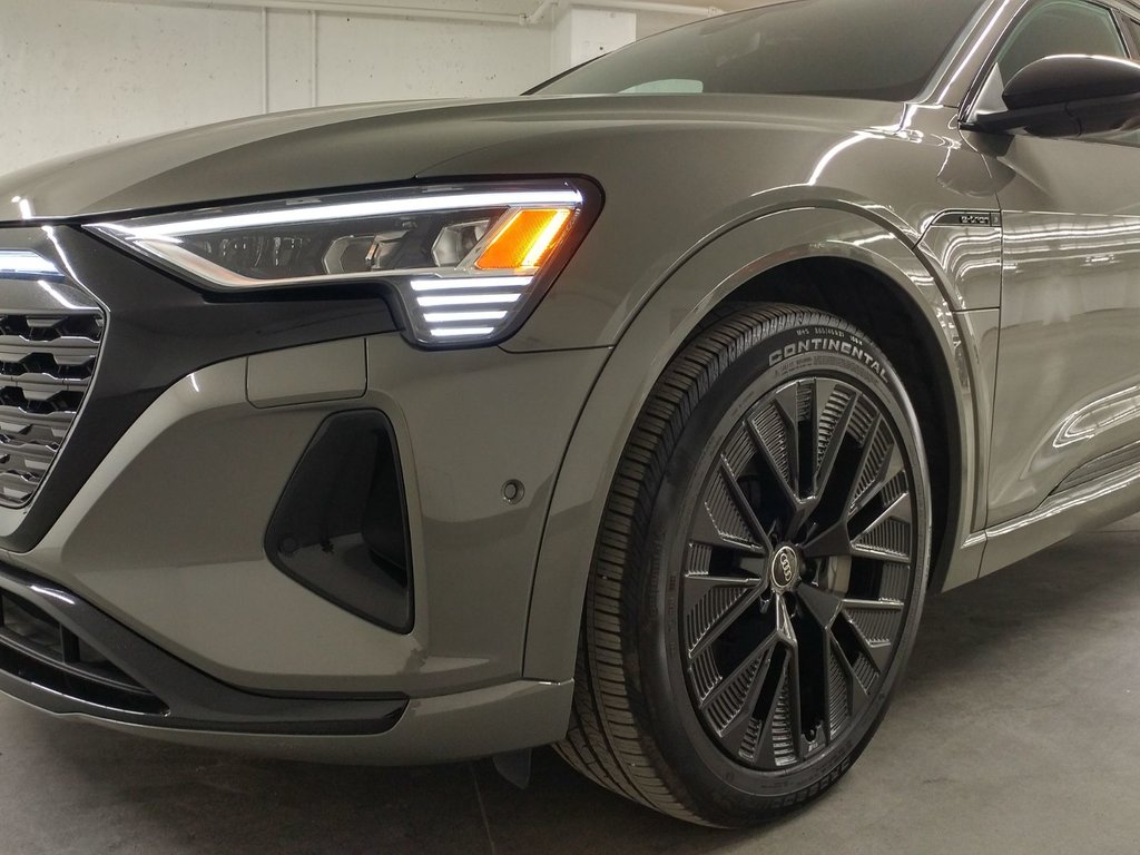 Audi Q8 e-tron QUATTRO BLACK COMPETITION | TECH PACK | B&O | TOIT 2024 à Laval, Québec - 6 - w1024h768px