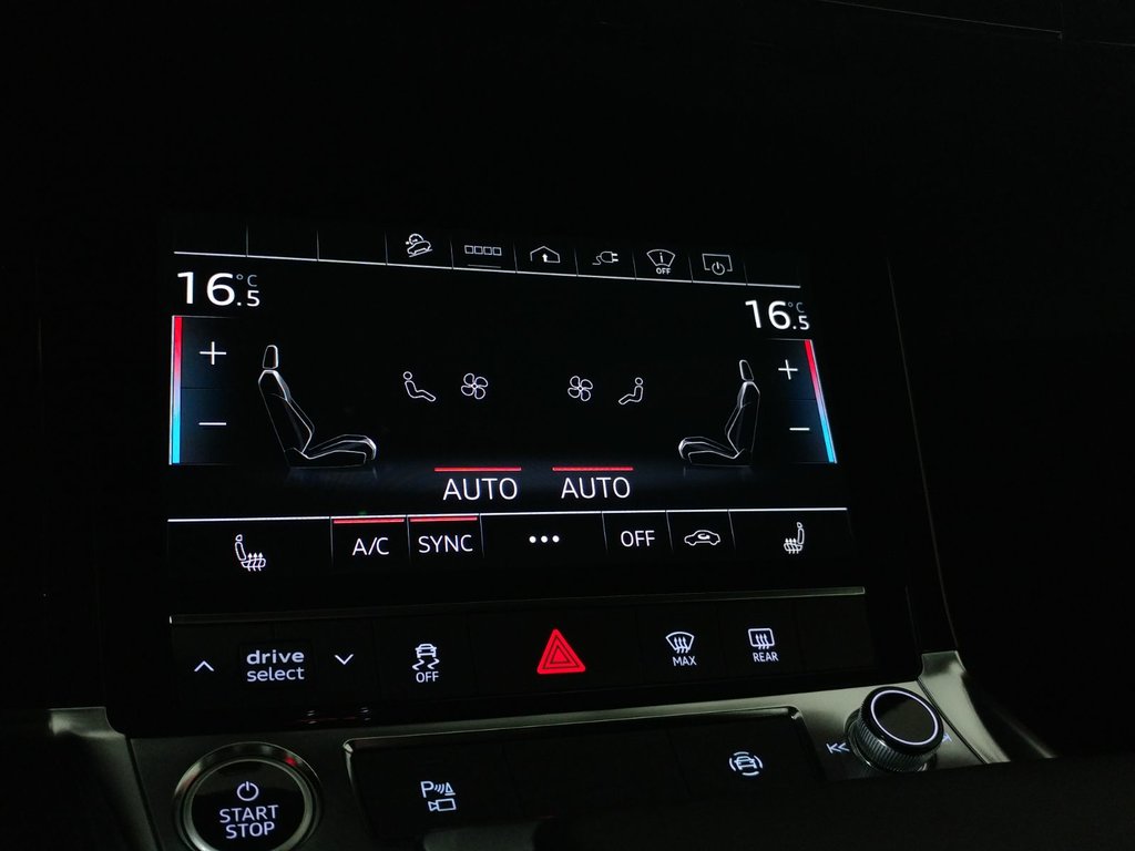 Audi Q8 e-tron QUATTRO BLACK COMPETITION | TECH PACK | B&O | TOIT 2024 à Laval, Québec - 15 - w1024h768px