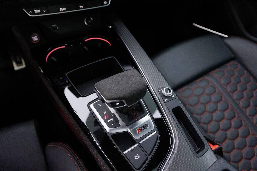 Audi RS 5 Coupe 2.9TFSI BLACK ROOF|RED CALIPER|20 BRONZE WHEELS 2024 à Laval, Québec - 11 - w1024h768px