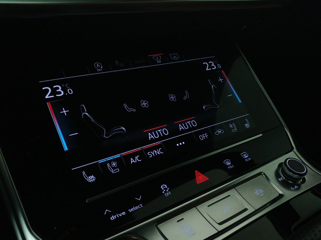2025 Audi RS 6 Avant PERFORMANCE DYNAMIC PACK|RED CALIPER|CARBON MATTE in Laval, Quebec - 15 - w1024h768px