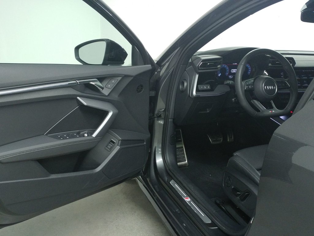 2025 Audi S3 2.0TFSI BLACK OPTIC|SPORT EXHAUST#RED CALIPER in Laval, Quebec - 11 - w1024h768px