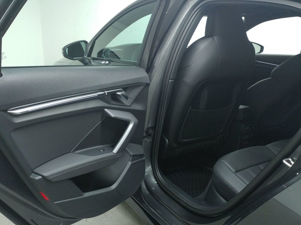 2025 Audi S3 2.0TFSI BLACK OPTIC|SPORT EXHAUST#RED CALIPER in Laval, Quebec - 9 - w1024h768px