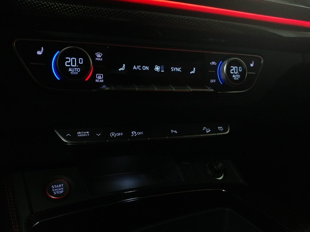 Audi SQ5 Sportback TECHNIK QUATTRO BLACK PACK TOIT|RED CALIPER|NAVI 2023 à Laval, Québec - 15 - w1024h768px