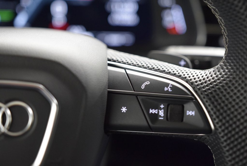2025 Audi SQ7 BLACK OPTICS|SPORT EXHAUST|MASSAGE SEAT|HITCH|22PO in Laval, Quebec - 22 - w1024h768px