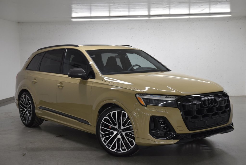 2025 Audi SQ7 BLACK OPTICS|SPORT EXHAUST|MASSAGE SEAT|HITCH|22PO in Laval, Quebec - 1 - w1024h768px