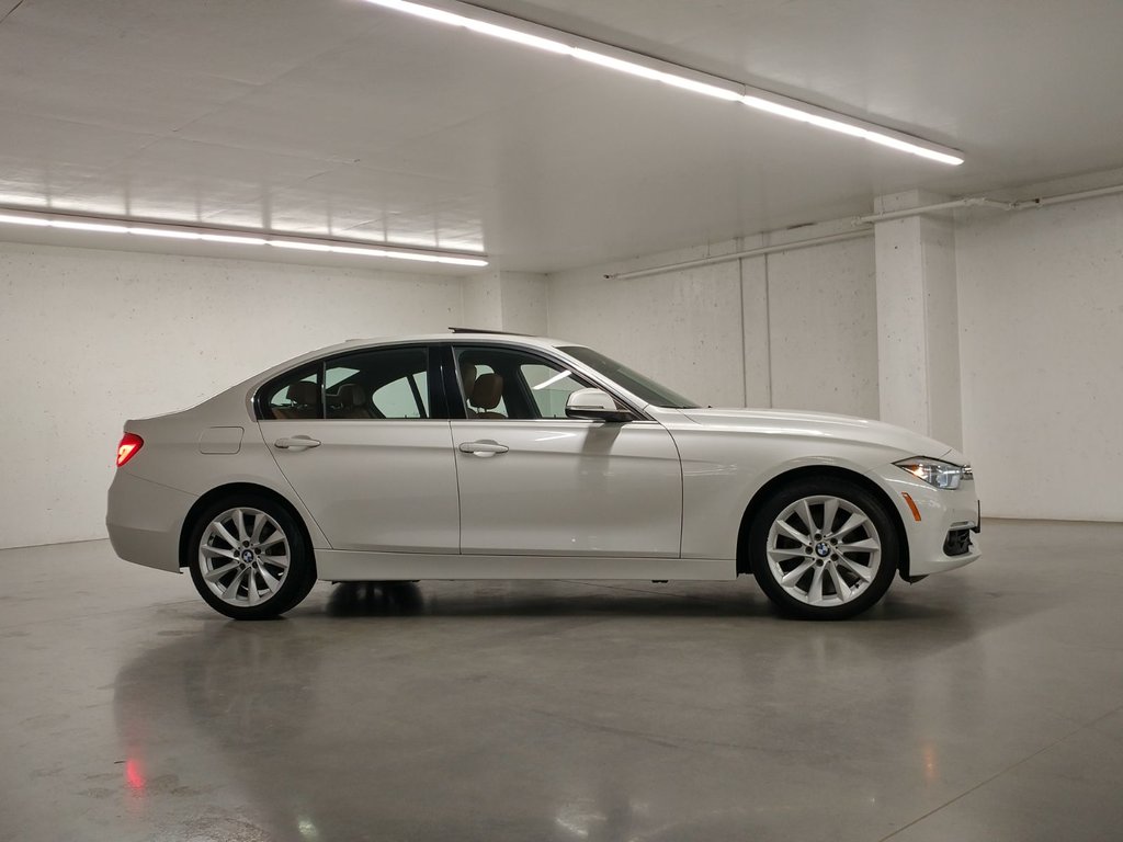 3 Series 330i XDRIVE TOIT | CUIR | NAVI | CMAERA 2017 à Laval, Québec - 3 - w1024h768px