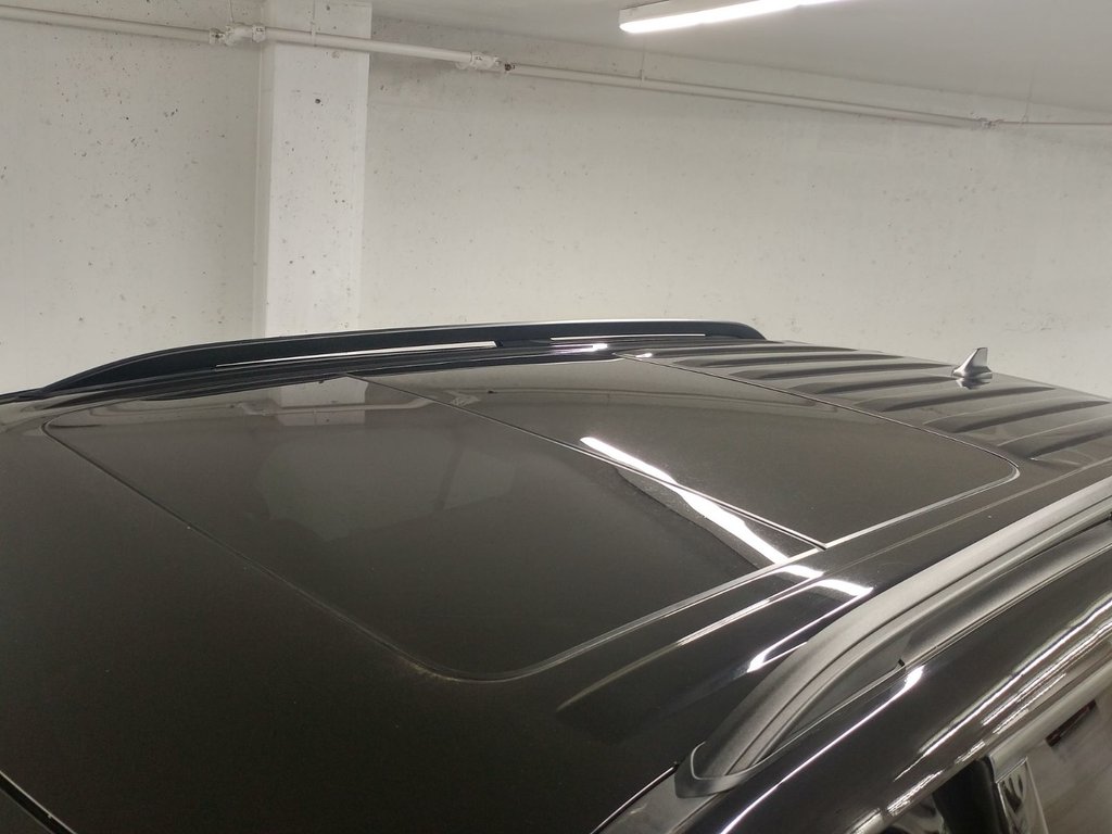 2022 Ford Explorer ST 4WD TOIT PANO|CUIR|NAVI|CARPLAY|CAMERA in Laval, Quebec - 18 - w1024h768px