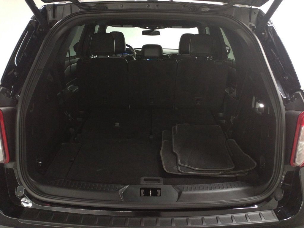 2022 Ford Explorer ST 4WD TOIT PANO|CUIR|NAVI|CARPLAY|CAMERA in Laval, Quebec - 8 - w1024h768px