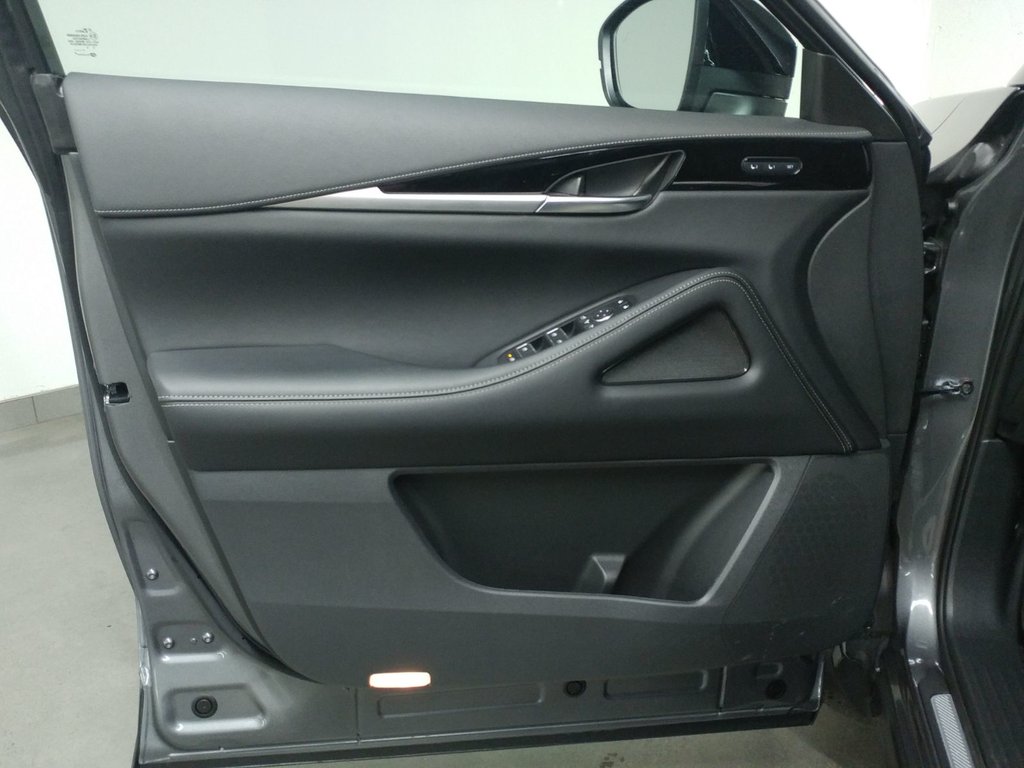 Infiniti QX60 PURE AWD TOIT PANO|CUIR|CARPLAY|CAMERA 2025 à Laval, Québec - 12 - w1024h768px