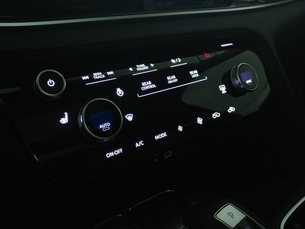 Infiniti QX60 PURE AWD TOIT PANO|CUIR|CARPLAY|CAMERA 2025 à Laval, Québec - 15 - w1024h768px