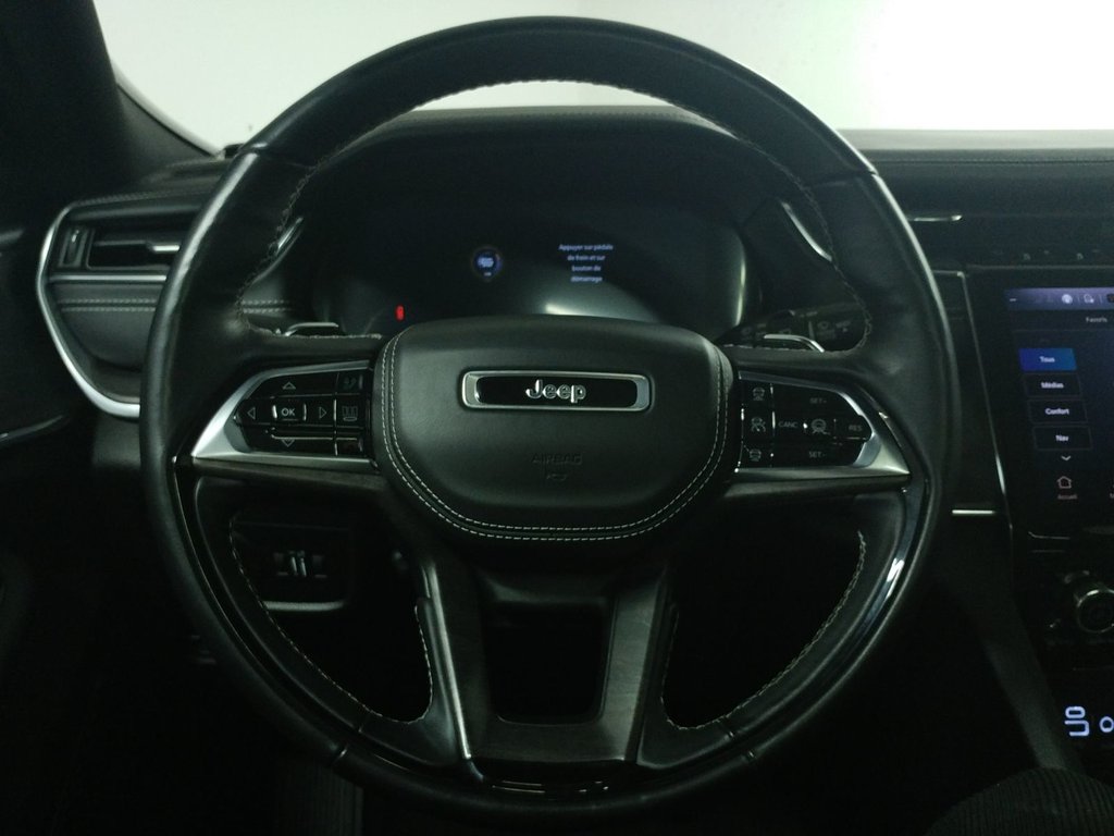 Jeep Grand Cherokee OVERLAND 4X4 TOIT PANO|NAVI|CARPLAY|ANGLE MORT 2023 à Laval, Québec - 17 - w1024h768px