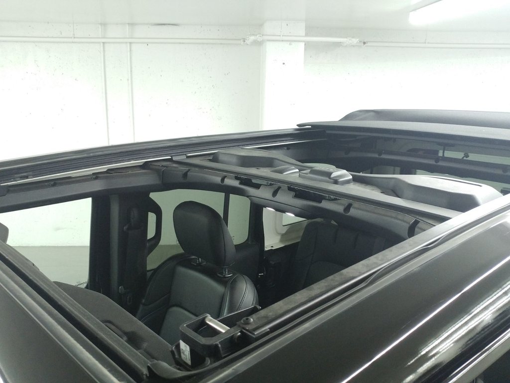 2024 Jeep Wrangler 4xe HIGH ALTITUDE 4XE CUIR| TOIT SKY ONE-TOUCH in Laval, Quebec - 18 - w1024h768px