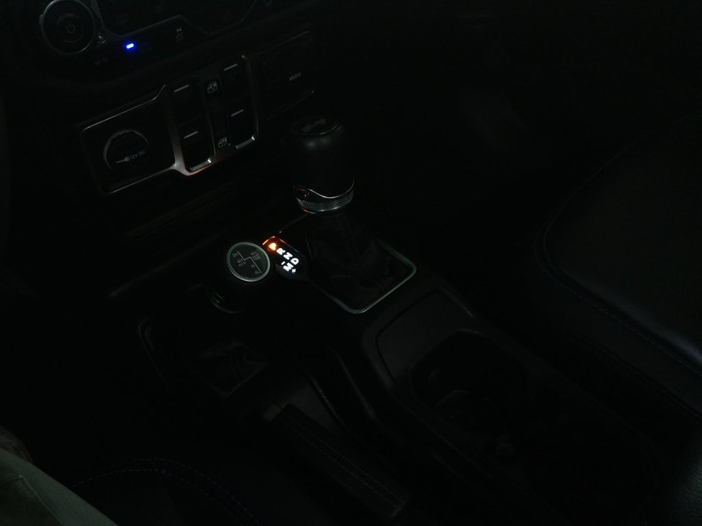 2024 Jeep Wrangler 4xe HIGH ALTITUDE 4XE CUIR| TOIT SKY ONE-TOUCH in Laval, Quebec - 16 - w1024h768px