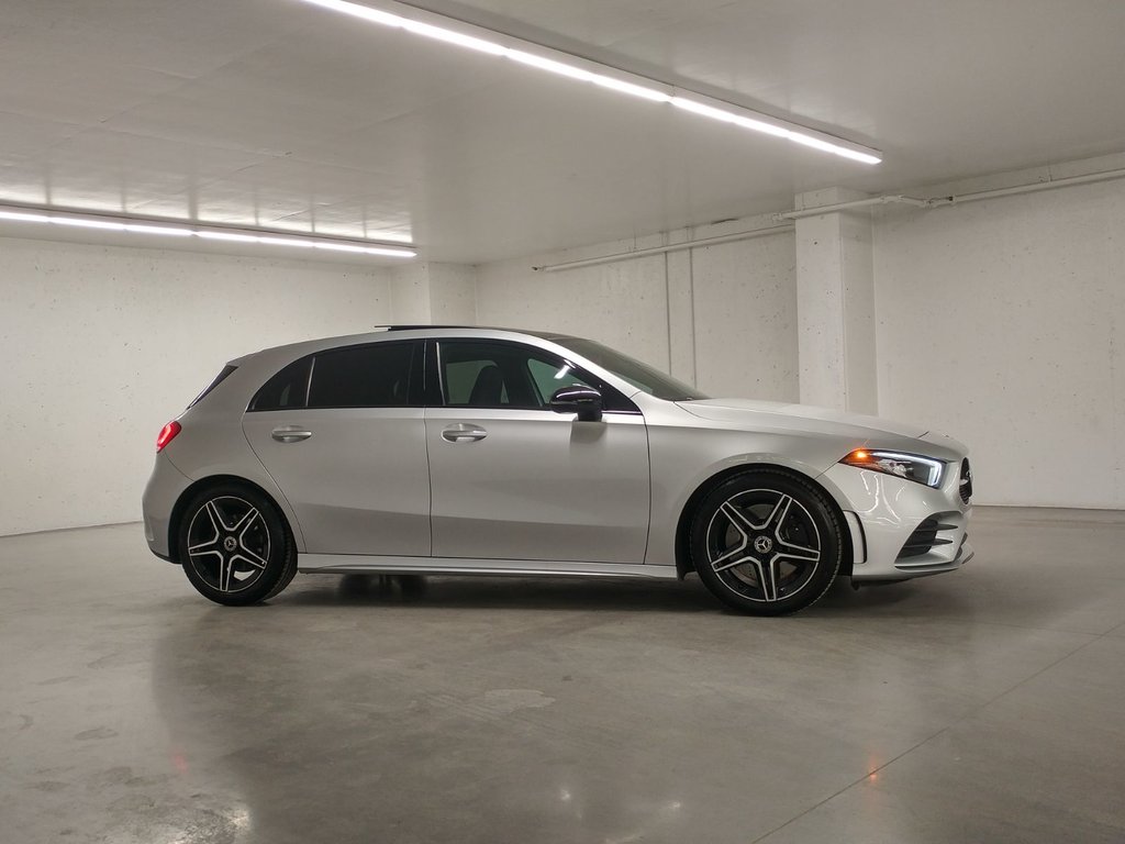Mercedes-Benz A-Class A 250 4MATIC TOIT PANO|NIGHT PACK|PREMIUM PACK 2019 à Laval, Québec - 3 - w1024h768px