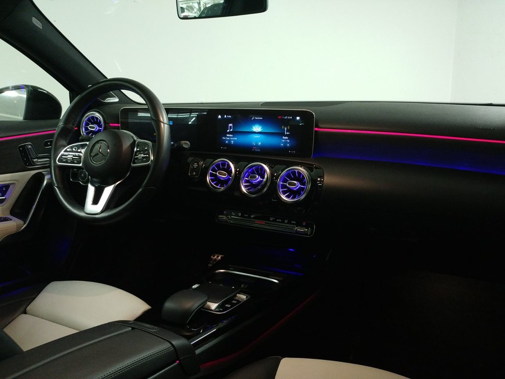 2019 Mercedes-Benz A-Class A 250 4MATIC NIGHT PACK|PREMIUM PACK|BURMESTER in Laval, Quebec - 7 - w1024h768px
