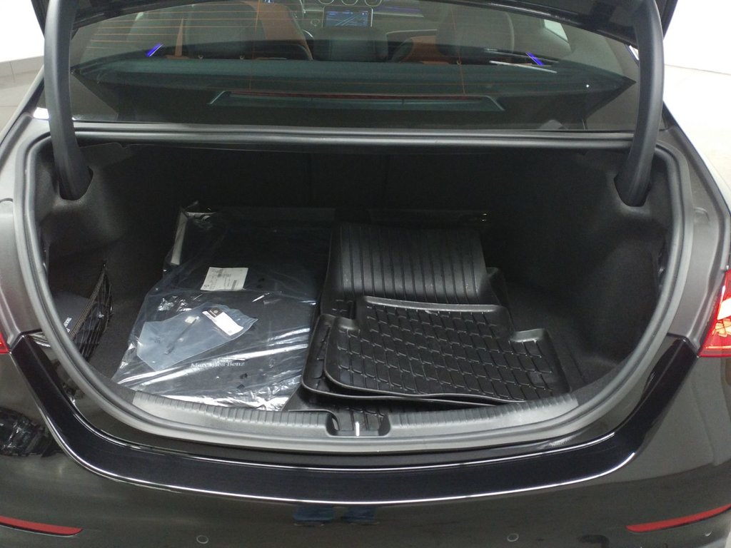 2024 Mercedes-Benz C-Class C 300 4MATIC PREMIUM PACK|NIGHT PACK|AMG LINE in Laval, Quebec - 8 - w1024h768px