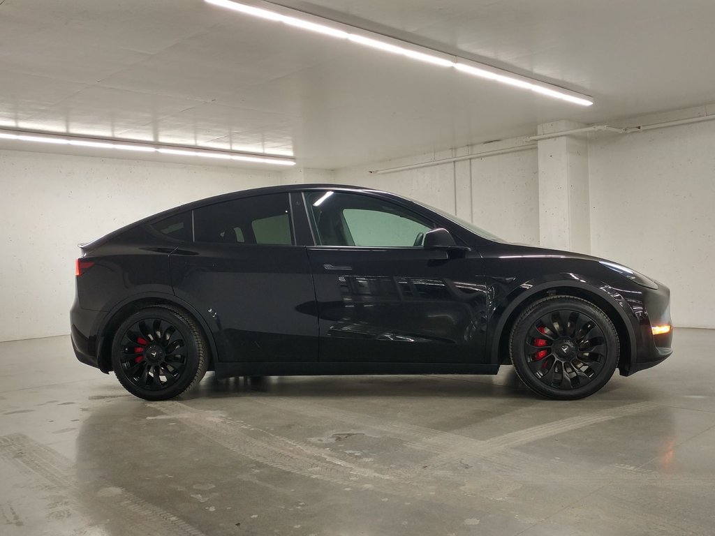 Tesla Model Y PERFORMANCE AWD RED CALIPER | NAVIGATION 2022 à Laval, Québec - 3 - w1024h768px